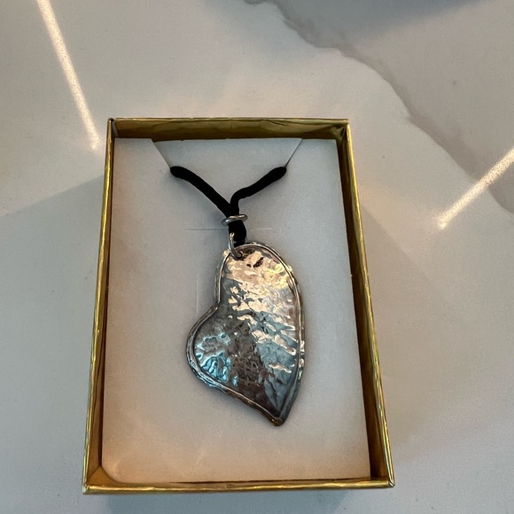 NWT Handmade in Italy 925 Sterling Silver Heart Necklace adjustable Black Cord - Picture 7 of 9